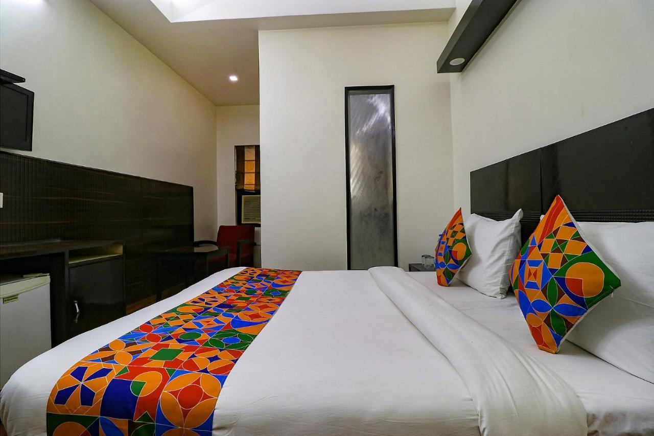 Fabhotel La Ola New Delhi Exterior photo
