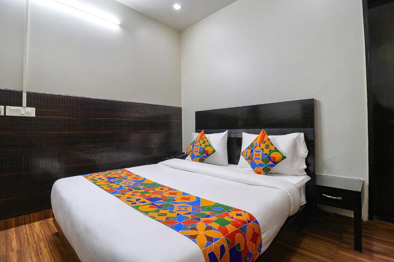 Fabhotel La Ola New Delhi Exterior photo